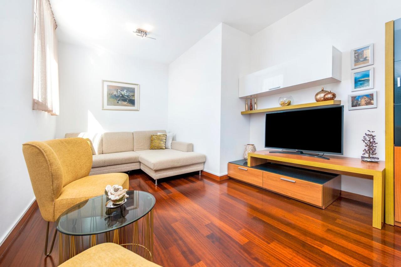 Apartment Anerol Ровинь Экстерьер фото